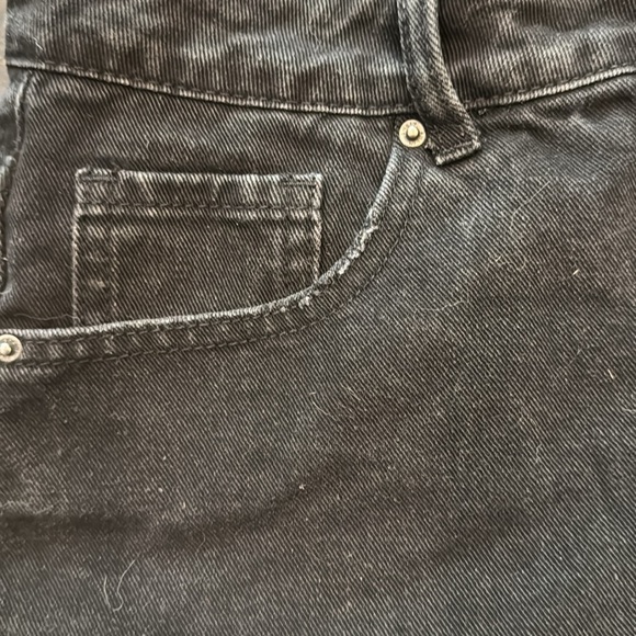 🟡 Black Denim Women's Shorts Size Large - Picture 5 of 6